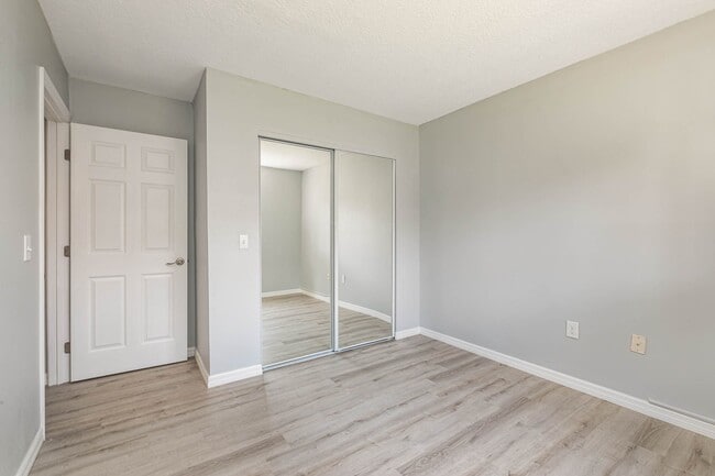 Building Photo - 629 Ridge Club Dr