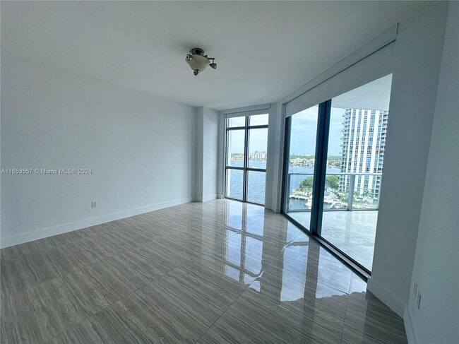 Building Photo - 17301 Biscayne Blvd