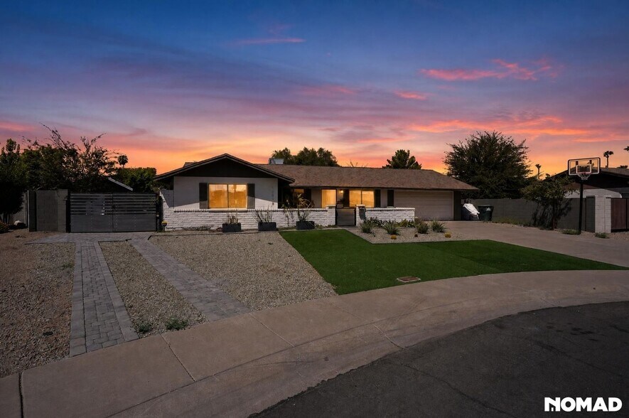 Building Photo - 10838 N 37th Pl