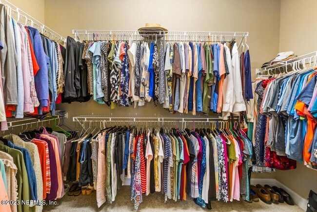 Building Photo - 280 Winding Path Dr