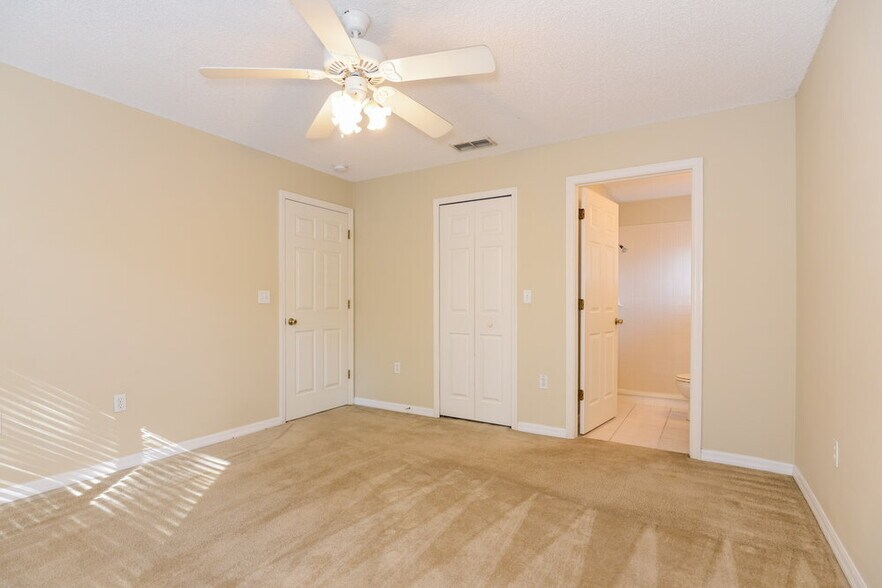 Building Photo - 4519 Weasel Dr