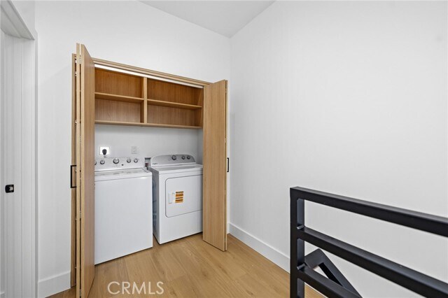 Building Photo - 13600 Burbank Blvd