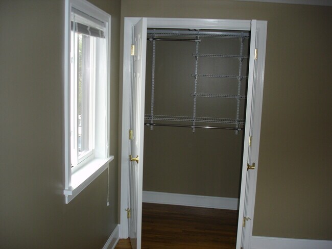 Building Photo - 4Plex - 1104