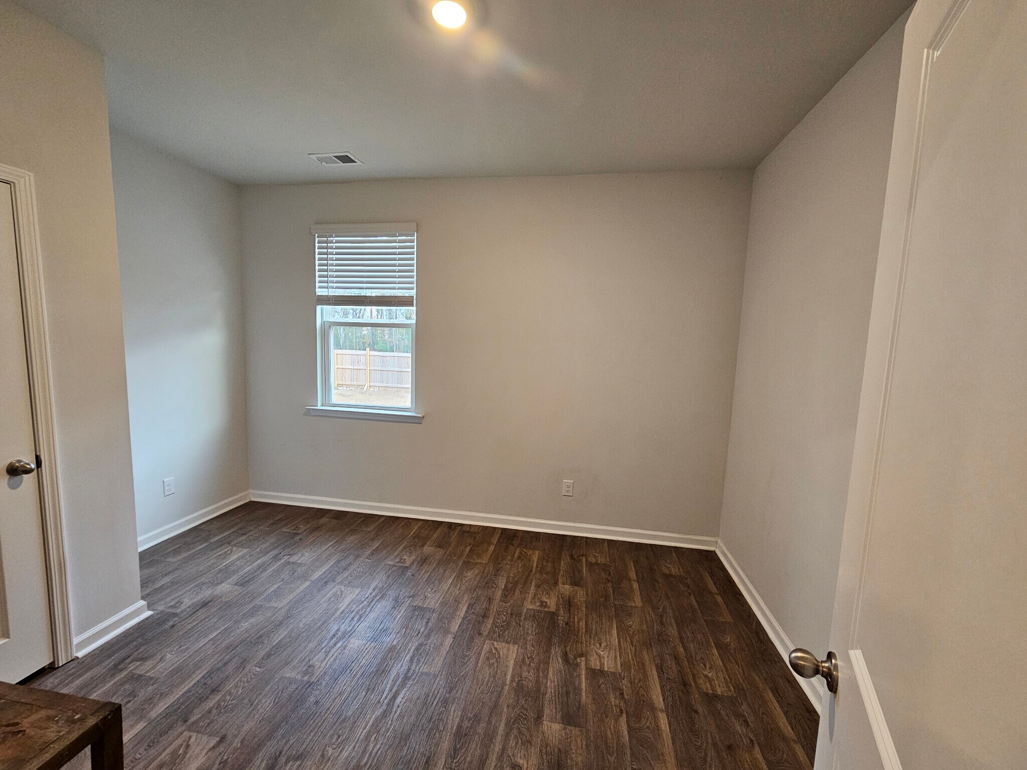 Building Photo - 141 Ivory Shadow Rd