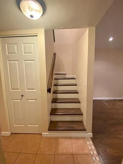 Building Photo - Townhome For Rent