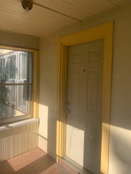 Building Photo - 720 12th St N