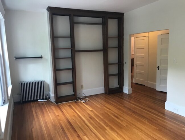 Building Photo - 1597 Beacon St