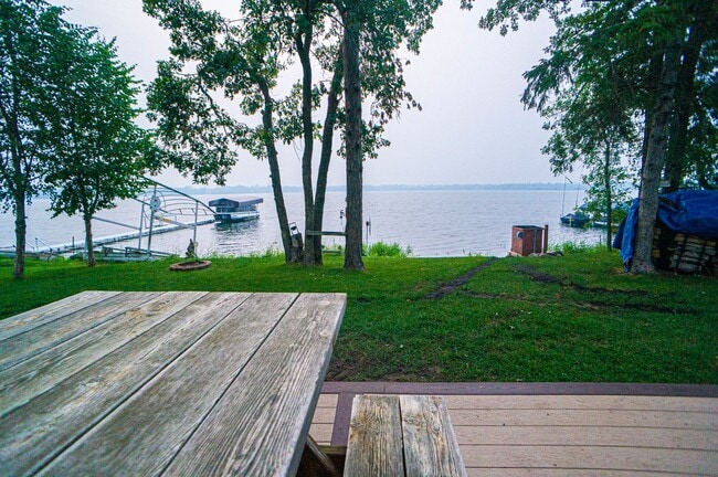 Building Photo - FULLY FURNISHED LAKE HOME