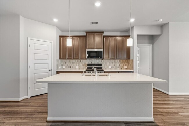 Building Photo - 7222 Melrose Ln