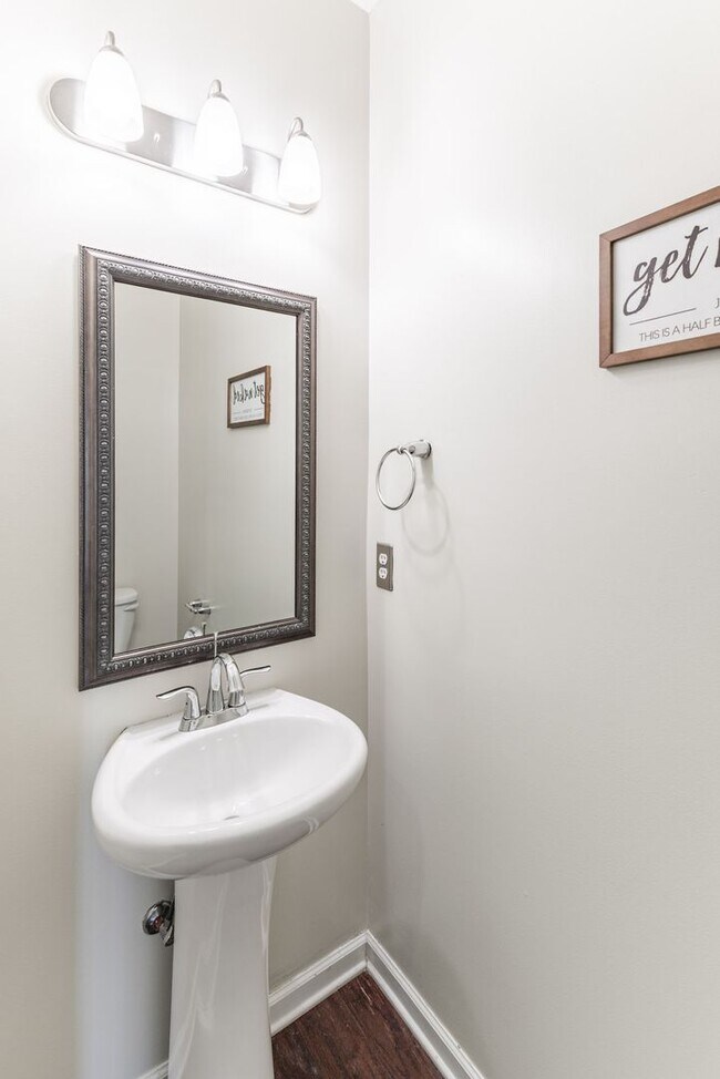 Building Photo - Rent to Own