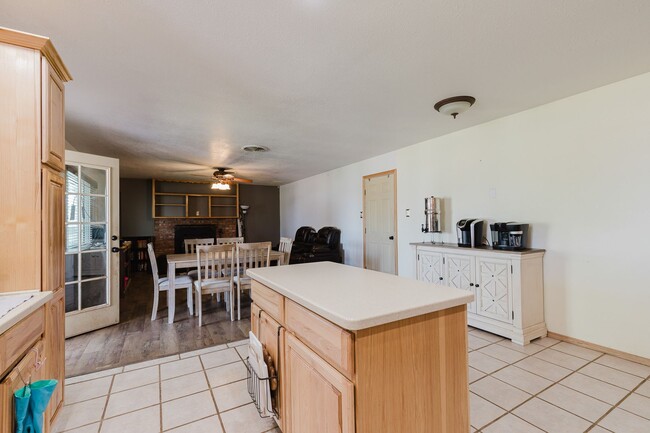 Building Photo - Spacious 3 Bedroom Home with Solar Panels and a Pool