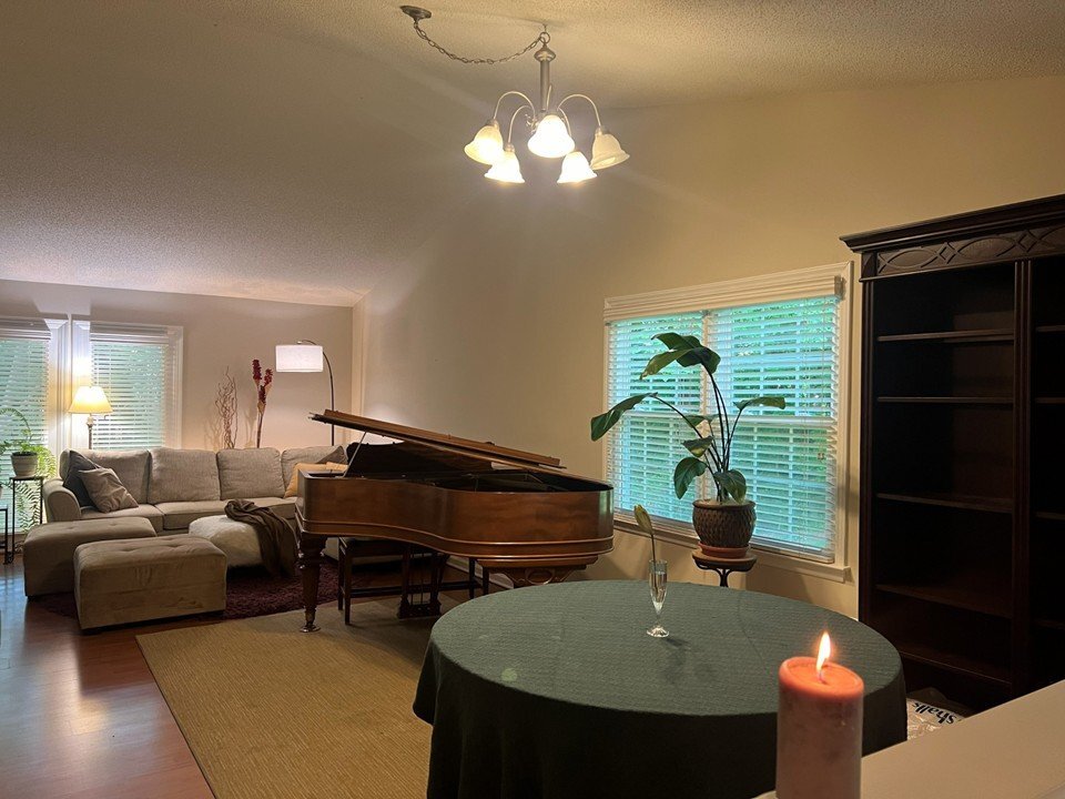 Building Photo - 2718 Cottage Cir