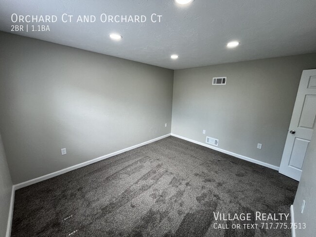 Building Photo - 306 Orchard Ct