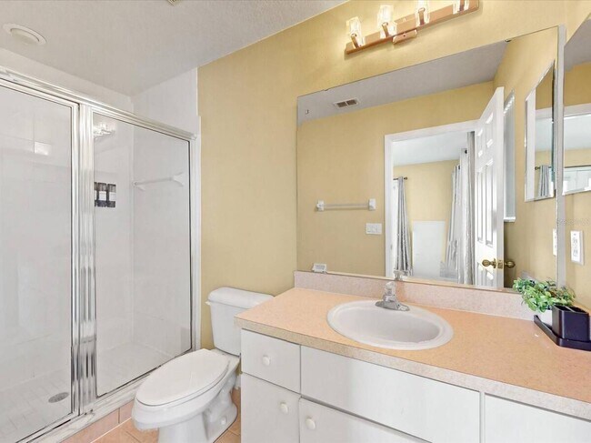 Building Photo - 1302 S Beach Cir