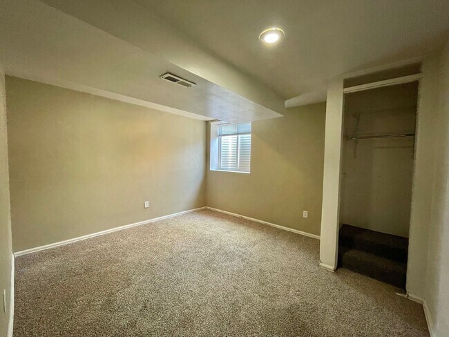 Building Photo - 1729 11th Ave