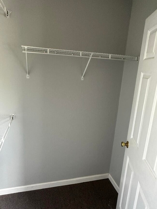 Building Photo - 2003 River Ridge Rd