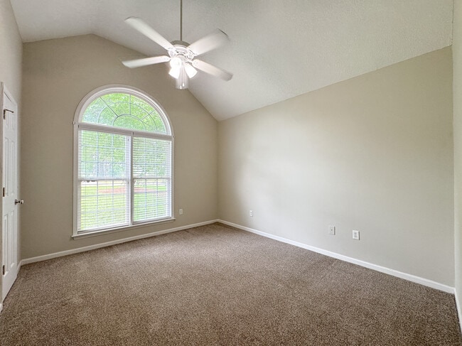 Building Photo - 1159 Bartlett Dr