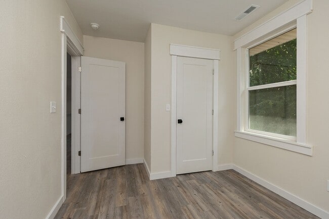 Building Photo - BRAND NEW 3 Bedroom | 2 Bathroom | 2 Car Garage HOME -- 1400 sqft, PETS WELCOME!