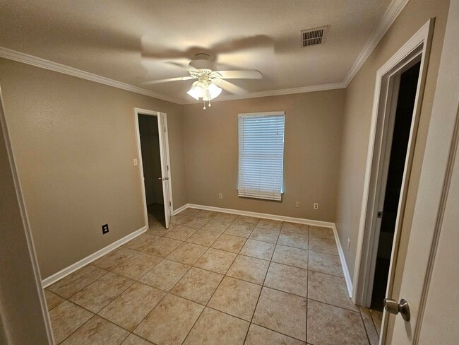 Building Photo - 1332 Ocala Rd