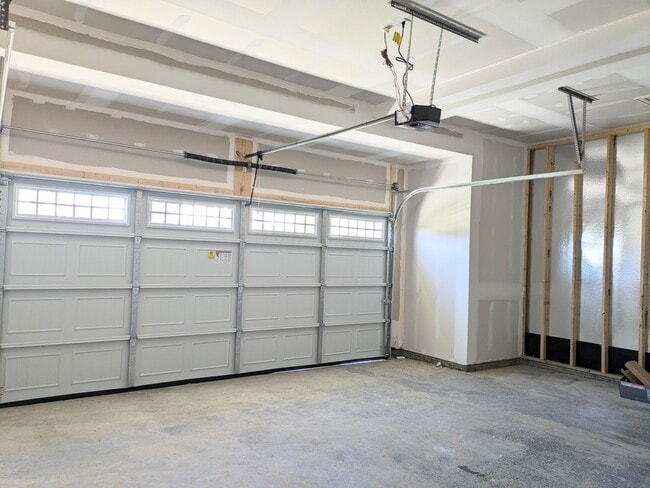 Building Photo - 9013 Hawk Hl Wy