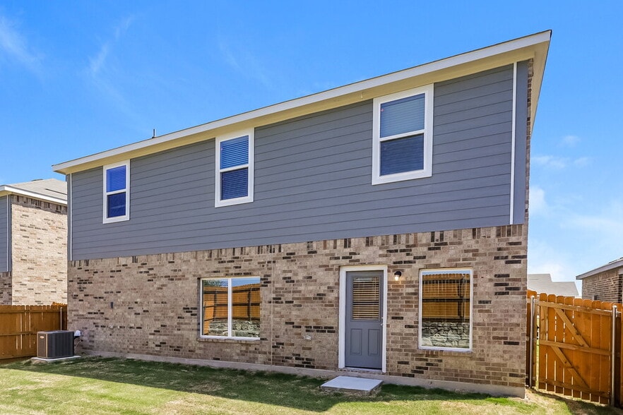 Building Photo - 227 Patton Ln