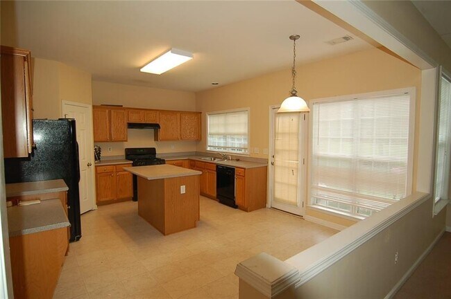 Building Photo - 8365 Grenadier Trail