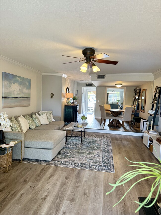 Building Photo - 1861 SE 4th St