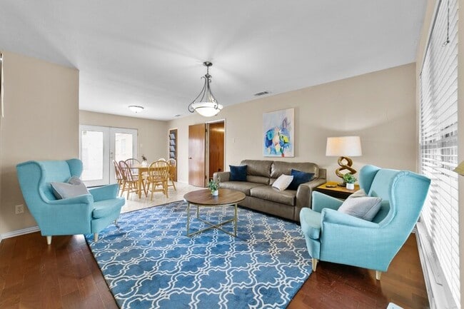 Building Photo - 2117 Freeland Way