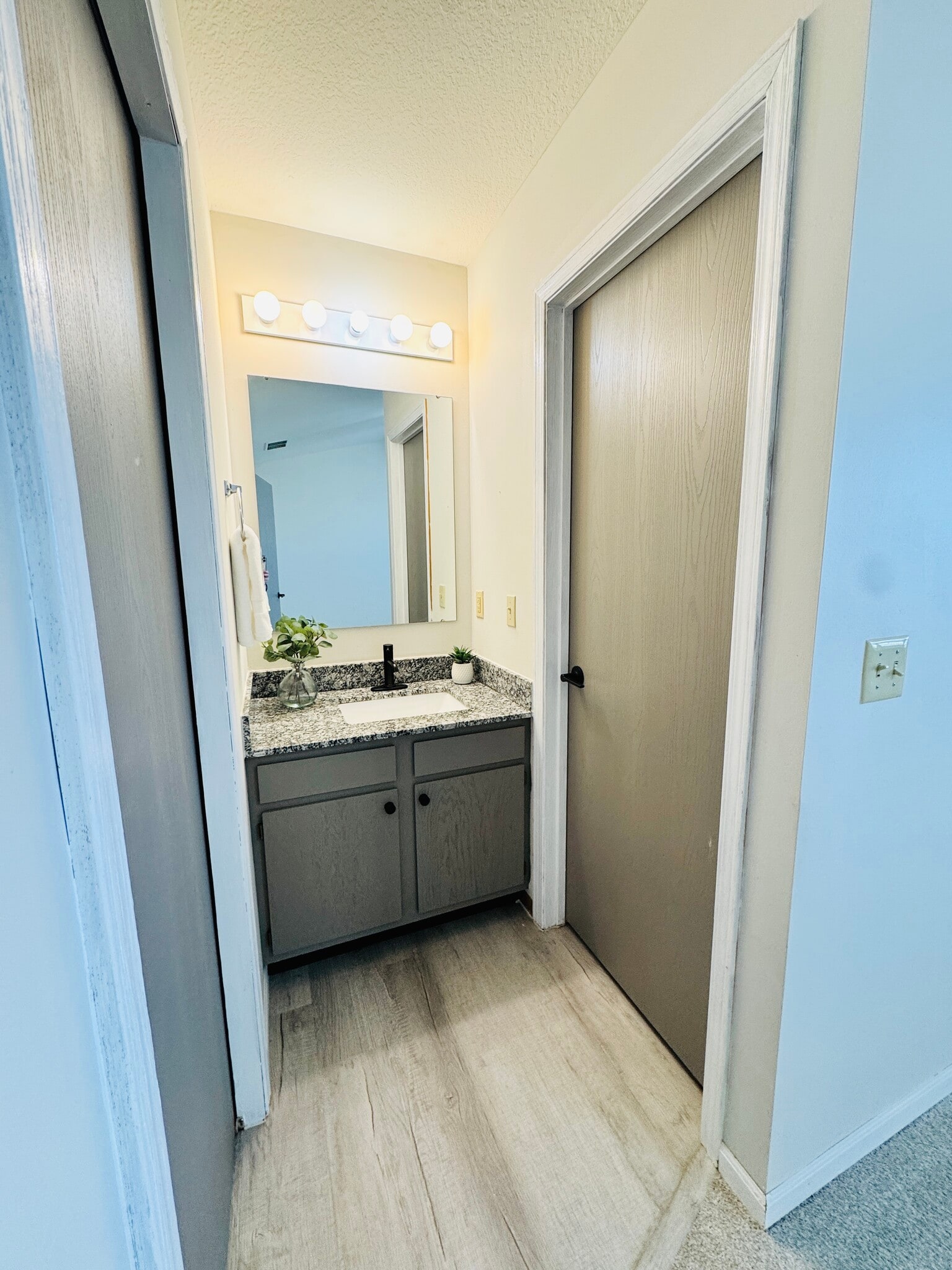 Extra Master Bedroom Sink - 107 N 200 E