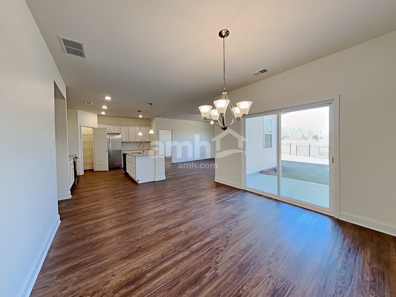Building Photo - 7072 Creeksong Dr