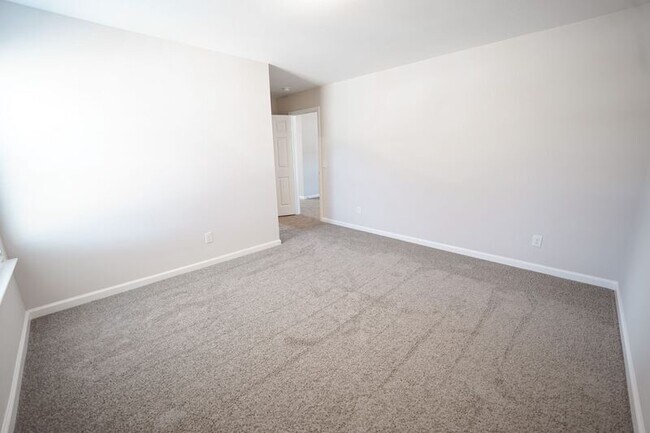 Building Photo - 125 Chilburn Cir