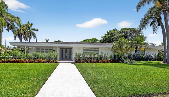 Building Photo - 7200 SW 137th St