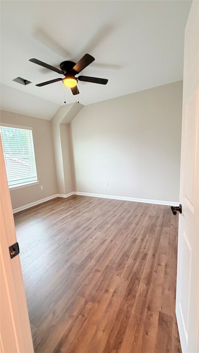 Building Photo - 7034 Smilax St
