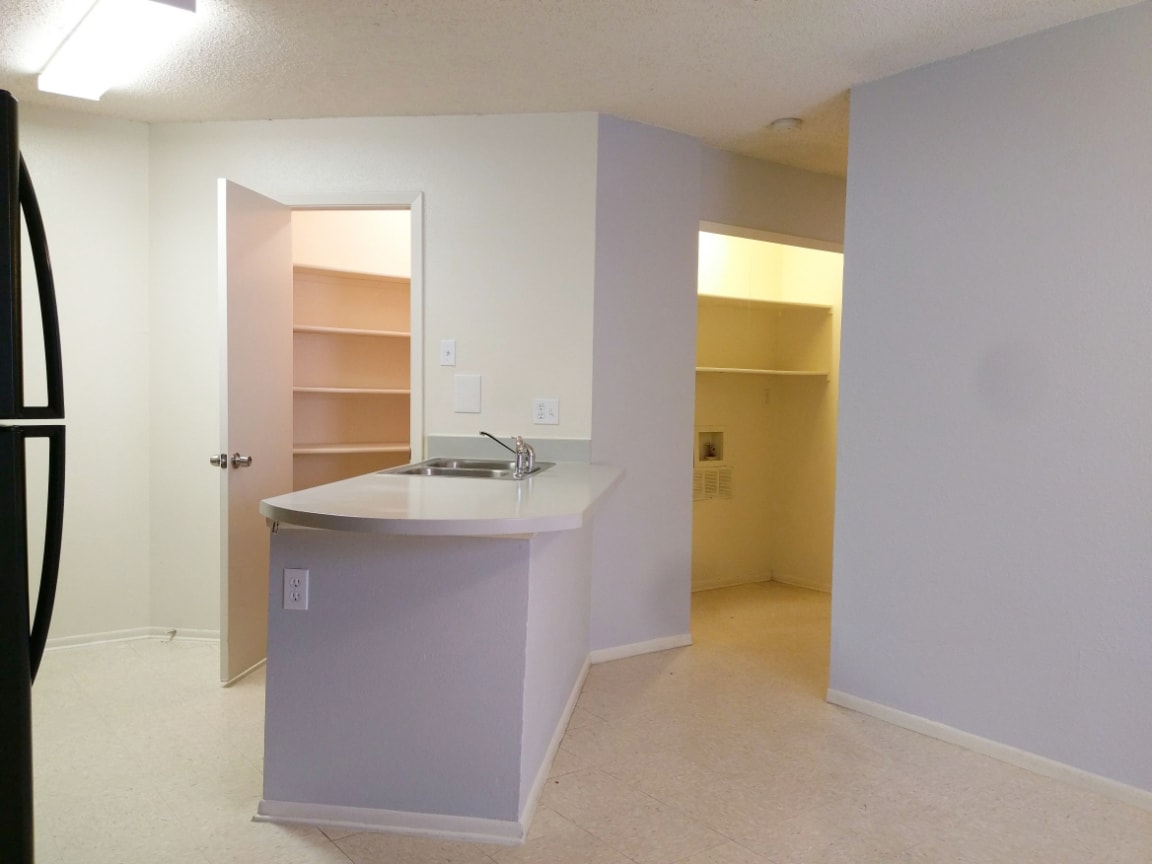 Walk-In Pantry & Laundry Area - 2524 Corian Glen Dr
