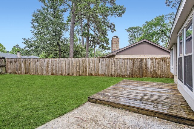 Building Photo - 5607 Circlegate Dr
