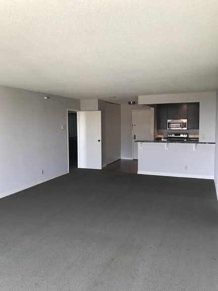 Bright & Clean - 1660 N Prospect Ave
