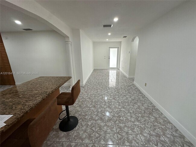 Building Photo - 15640 SW 102nd Pl