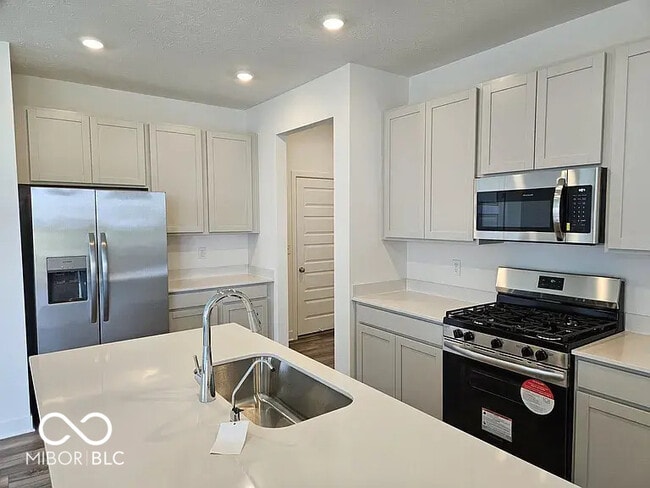 Building Photo - 9216 Novak Ct