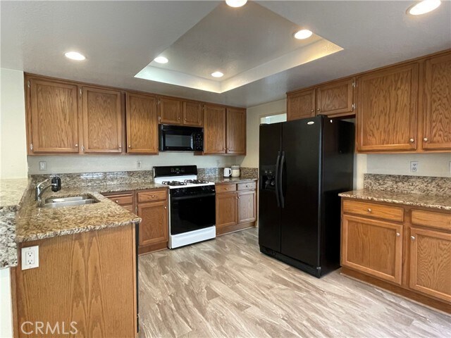 Building Photo - 2219 Monteclaro Dr