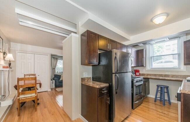 Building Photo - 51 S Park St