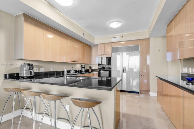 Building Photo - 791 Crandon Blvd