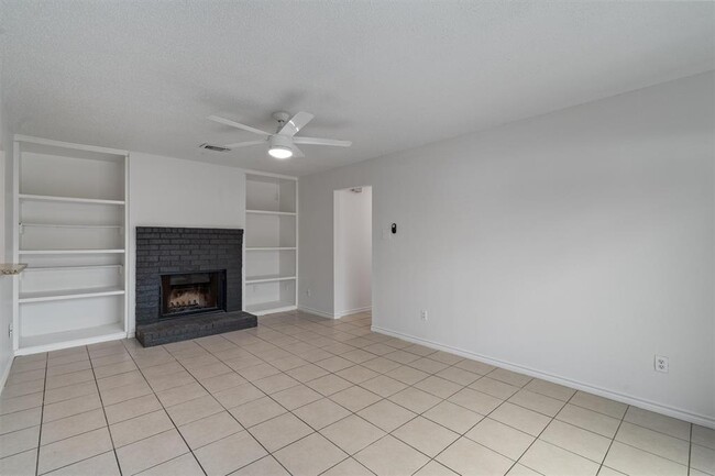 Building Photo - 2602 Alcott Ln