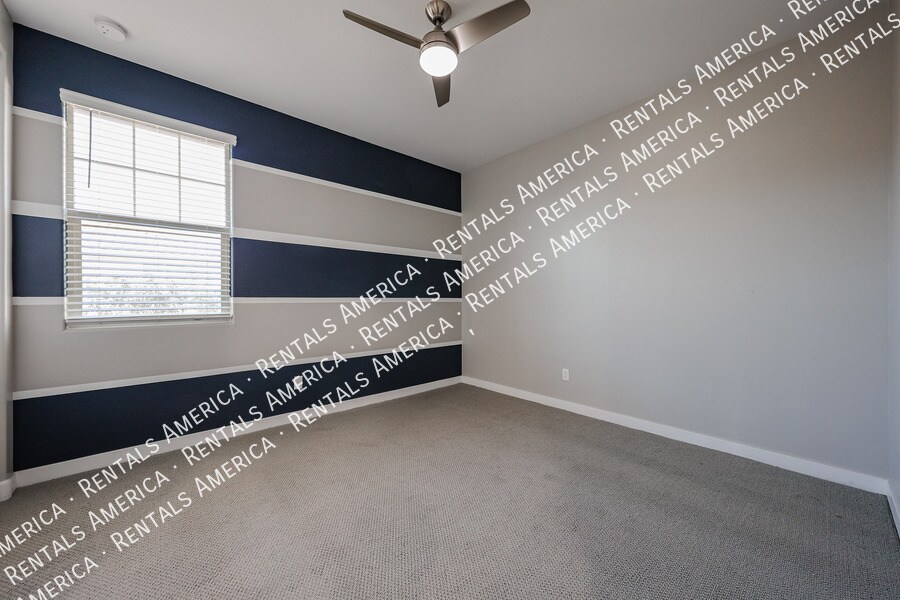 Building Photo - 1026 E Weatherby Way