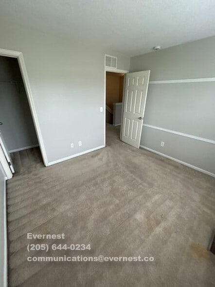 Building Photo - 1208 Green Dr