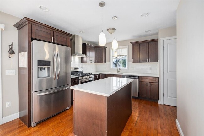 Building Photo - 227 Marshall Ave