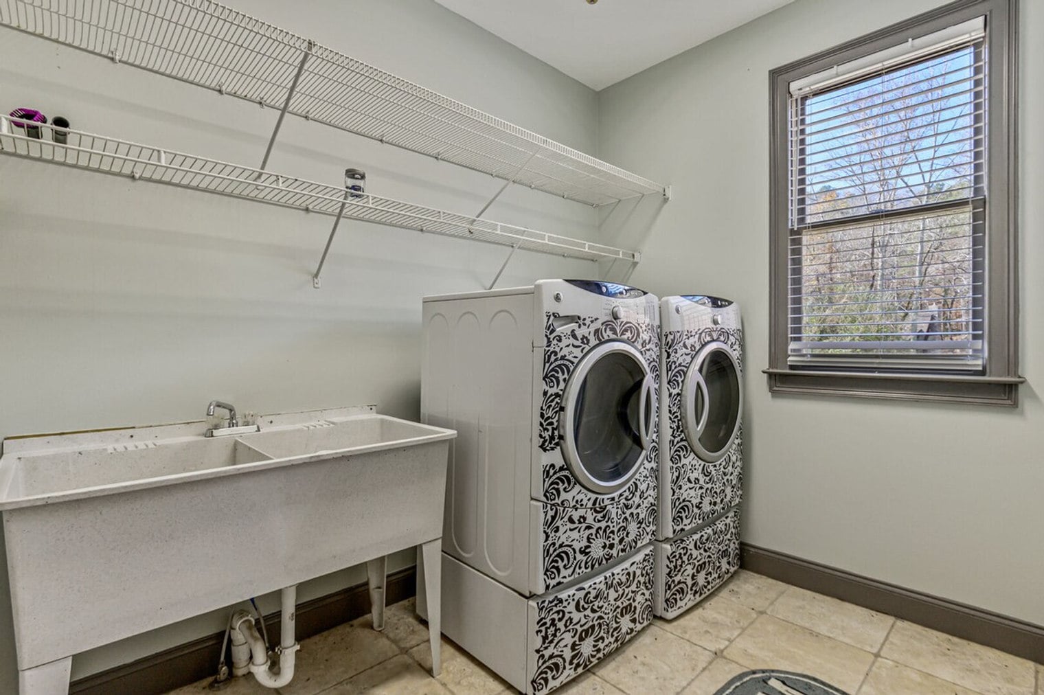 Building Photo - 10 Bridlewood Ct