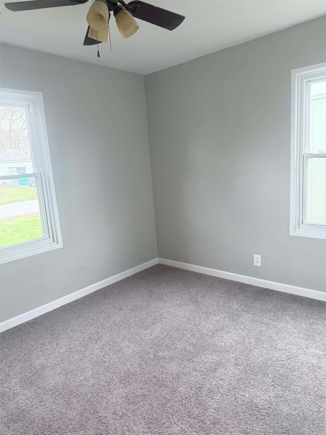 Building Photo - 705 St Martin Dr