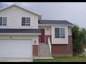 Building Photo - Clearfield Home for Rent