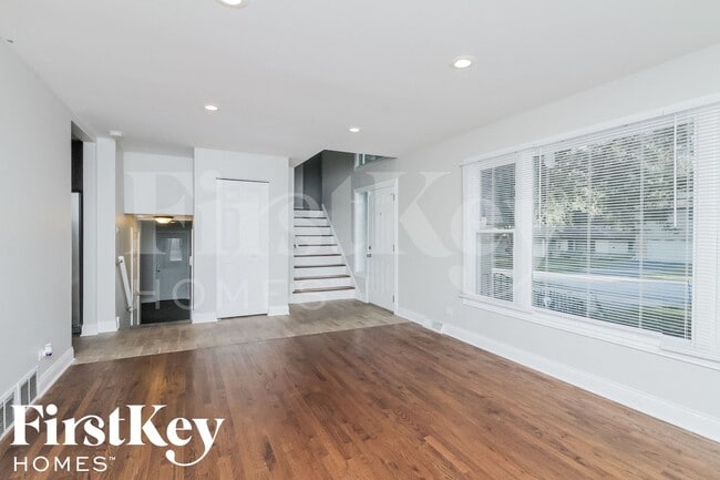 Building Photo - 1332 Jamie Ln