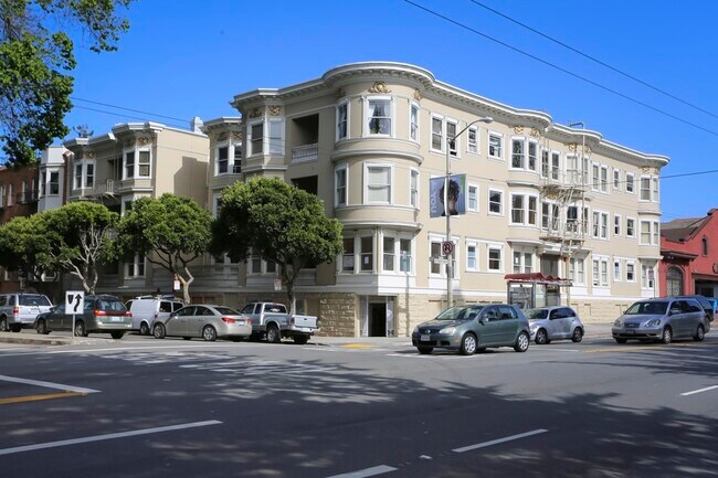 Primary Photo - 600 Stanyan St